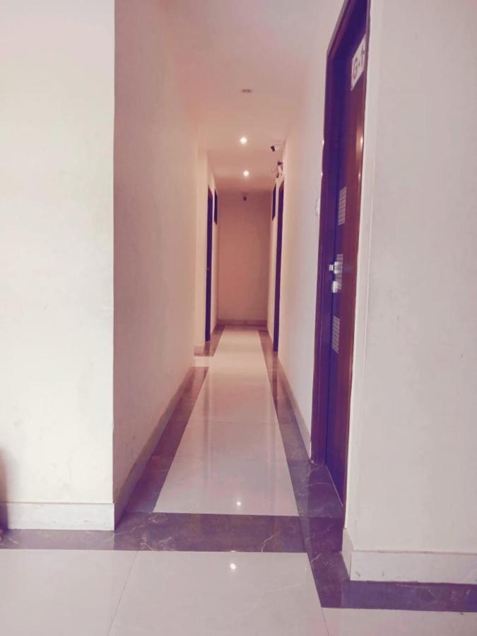 Hotel Ruby Mumbai Exteriör bild